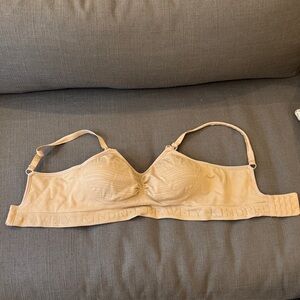Kindred Bravely Sublime® Hands-Free Pumping & Nursing Bra